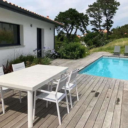 Avec Piscine Privee, Vue Sur Et A Pied 800m Дом отдыха *