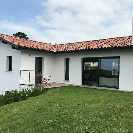 Avec Piscine Privee, Vue Sur Et A Pied 800m Saint-Jean-de-Luz
