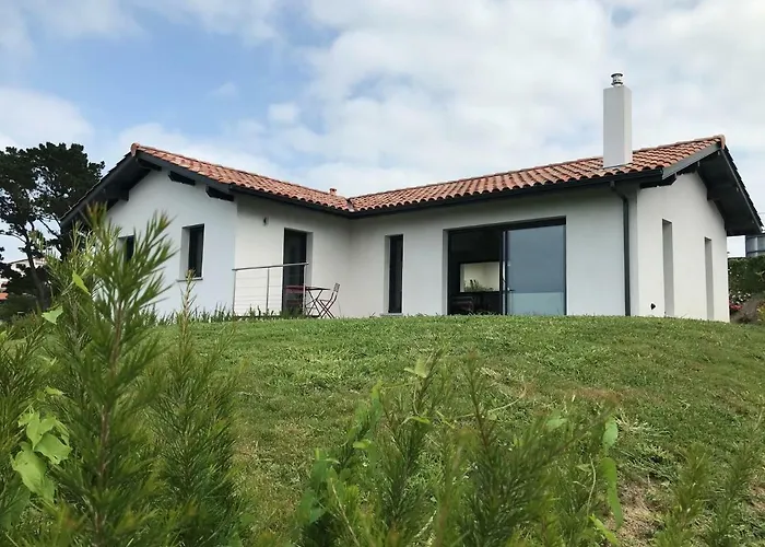 Будинок відпочинку Avec Piscine Privee, Vue Sur Et A Pied 800m