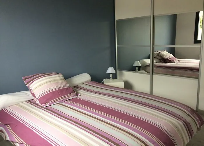 Avec Piscine Privee, Vue Sur Et A Pied 800m Сен-Жан-де-Люз